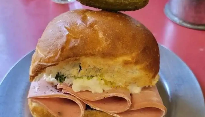 Republica Rotiseria Comida Y Bebida - Montevideo