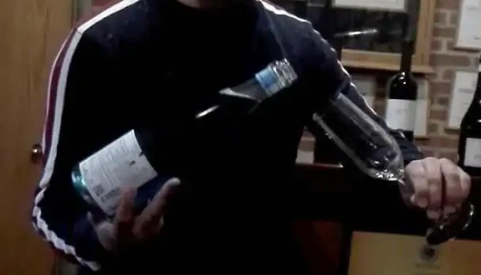 Restaurant H Stagnari Videos - La Paz