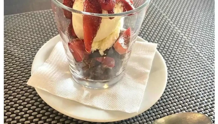 Restaurant Orfilia -  Comida Y Bebida - Montevideo