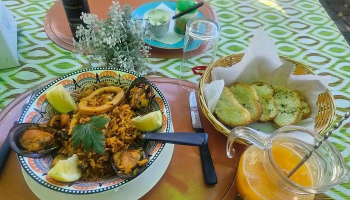 Restaurant Parillada Amor Amor -  Comida Y Bebida - Col. del Sacramento