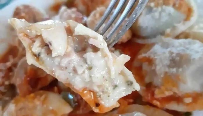 Restaurante De Ruta Foods -  Comida Y Bebida - Montevideo