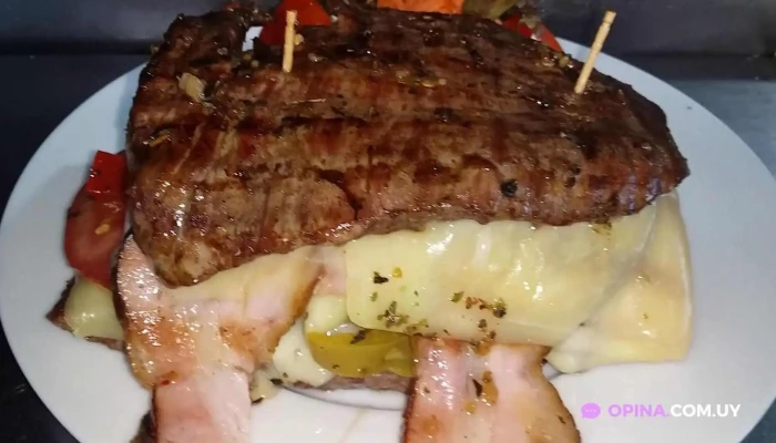 Restaurante El Pobre Acuna Videos - Las Piedras