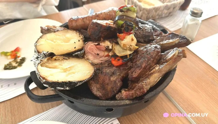 Restaurante El Tonel -  Comida Y Bebida - Punta del Este