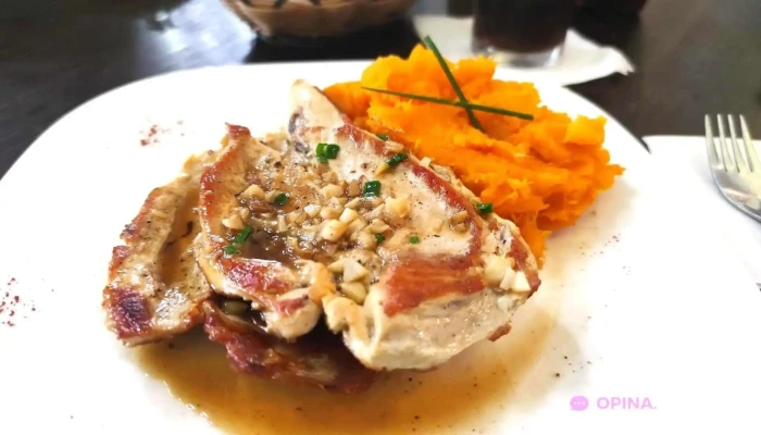 Restaurante Hosteria Del Parque Comida Y Bebida - San José de Mayo