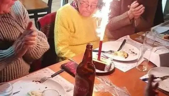 Restaurante La Farola -  Videos - Montevideo