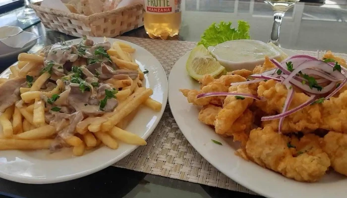 Restaurante Puerto Alto -  Comida Y Bebida - Piriápolis
