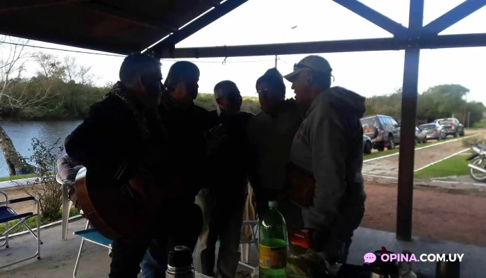 Restaurante V8 -  Videos - Tacuarembó