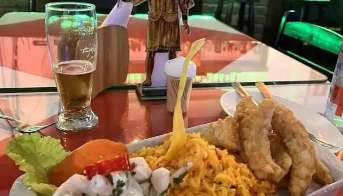 Resto Bar Sipan Comida Y Bebida - Montevideo