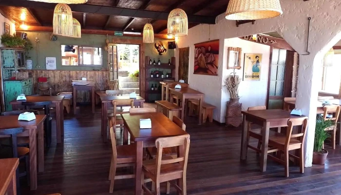 Restopub 70 -  Ambiente - Punta del Diablo