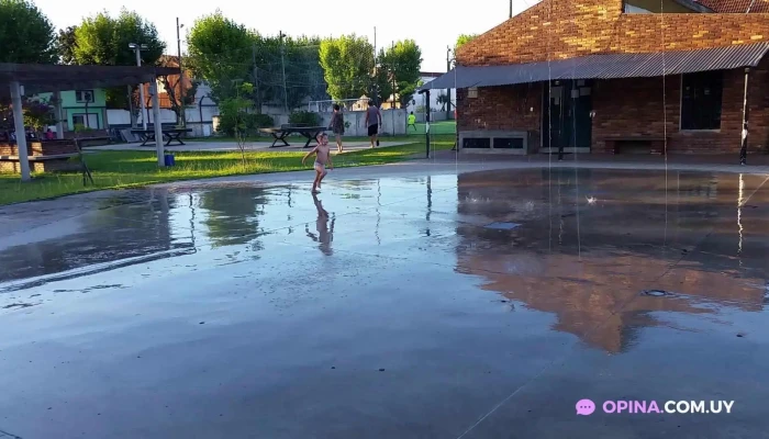 Restorant La Plaza -  Videos - Melo