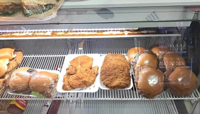 Rotiseria Comer Riko Comidas Y Bebidas - Montevideo