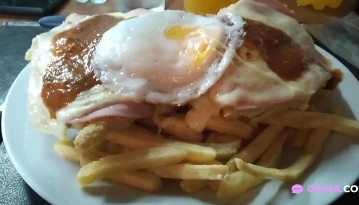 Rotiseria Y Pizzeria Nuestras Delicias Mas Recientes - Atlántida