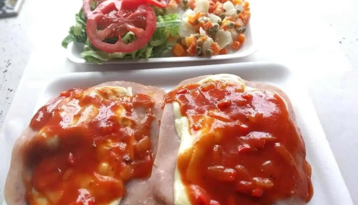 Rotiseria Y Polleria Tia Paola -  Comida Y Bebida - Las Piedras