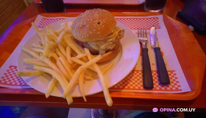 Rulos Burguer Papas Fritas - Santa Lucía
