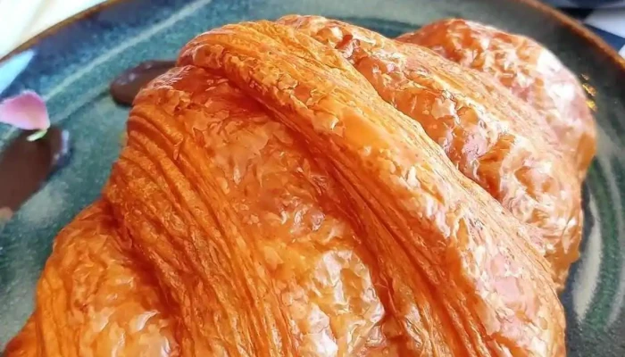 Saint Germain Cafe Bistrot Videos - Montevideo