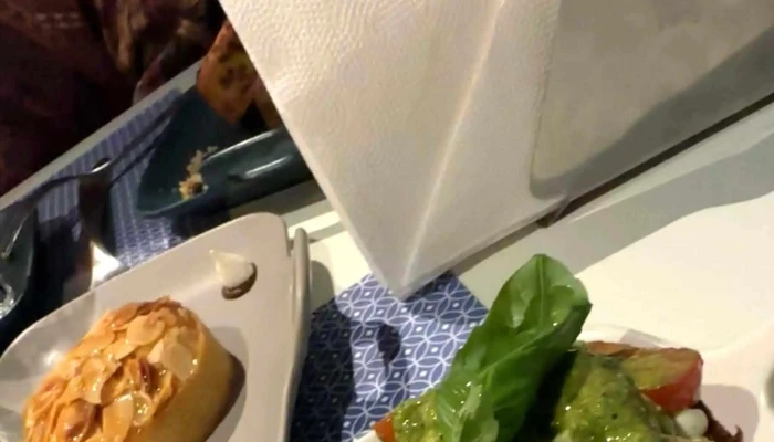 Saint Germain Cafe Parisien Comentario 1 - Montevideo