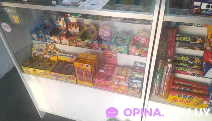 Salon Chikle -  Interior - Montevideo