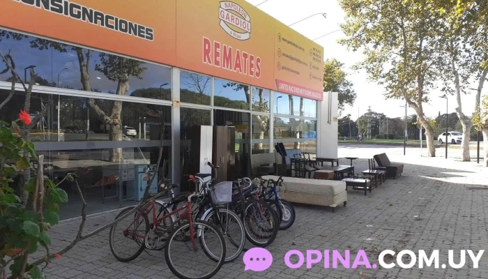 Salon De Ventas Y Remates Gardiol Hijos Comentarios - Col. del Sacramento