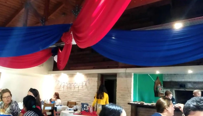 Salon La Cadena Comentario 11 - Empalme Olmos