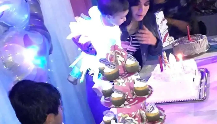 Salon Lulu Videos - Colonia Nicolich