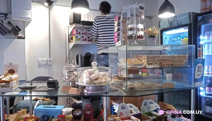 Salon Y Almacen El Fuerte Ambiente - Montevideo