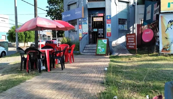 Salon Y Papeleria Zank Del Propietario - Montevideo