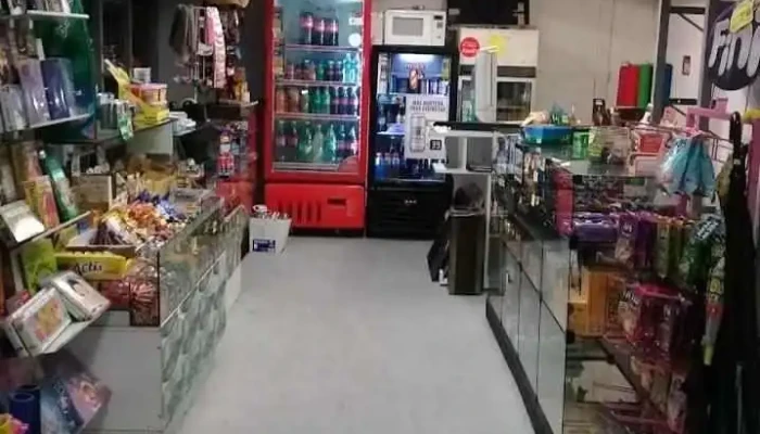 Salon Y Papeleria Zank Interior - Montevideo