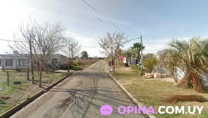 Salón y pelu Lc - 20400 San Carlos