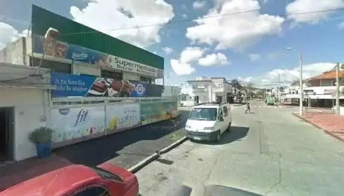 Sanatorio -  Cerca De Mi - Piriápolis