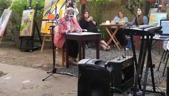 Sándalo café - Pando