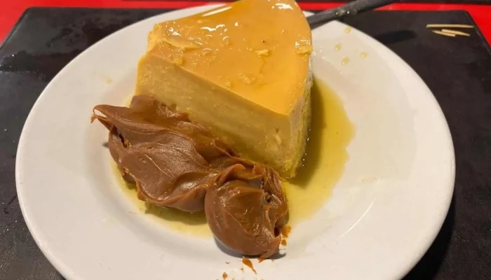 Santorini Flan - Montevideo