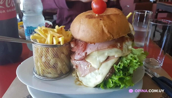 Santorini Hamburguesa - Montevideo