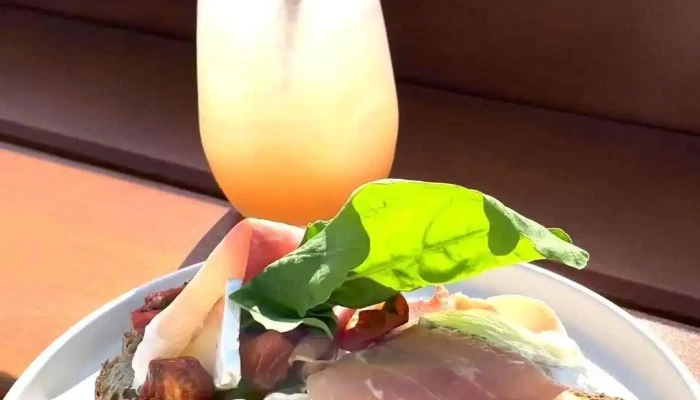 Serrano Cafe Comidas Y Bebidas - Col. del Sacramento