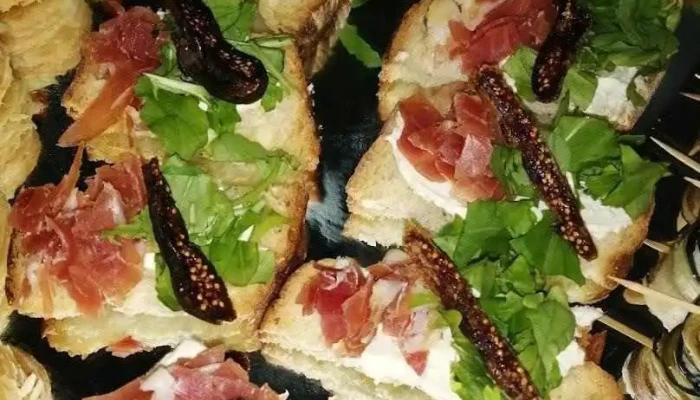 Servicio De Fiestas El Cacique -  Comida Y Bebida - Florida