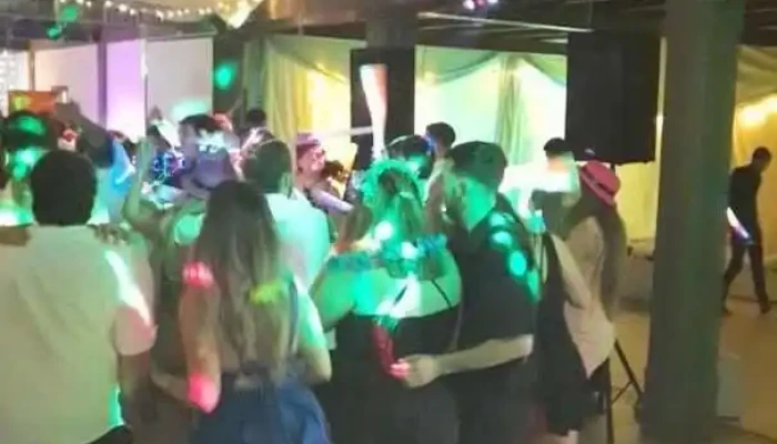 Servicio De Fiestas El Cacique -  Del Propietario - Florida