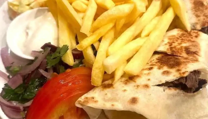 Shawarma Rayan Restaurante -  Papas Fritas - Chui