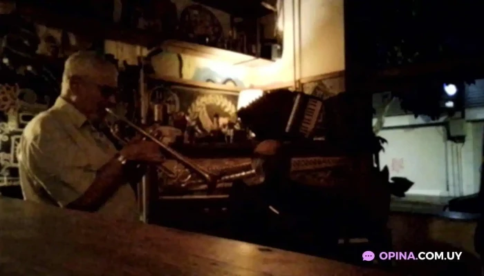 Siglo Xxi Bar Videos - Montevideo