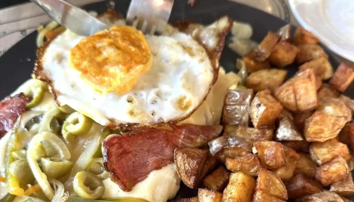 Simone -  Comentario 1 - Mercedes