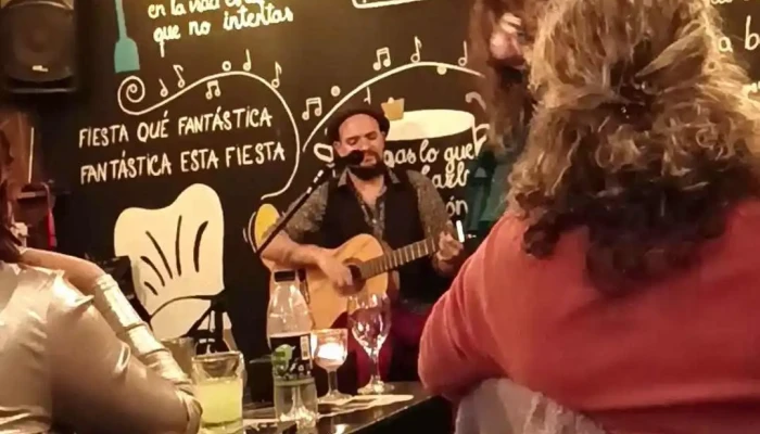 Simone -  Videos - Mercedes