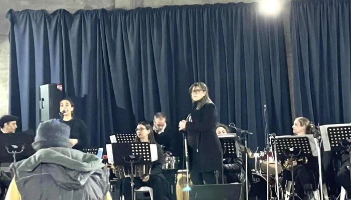 Sociedad Italiana La Paz -  Comentario 2 - La Paz