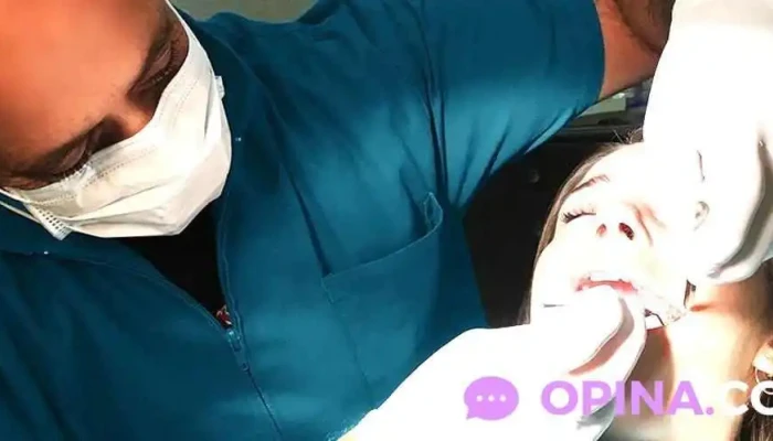 Soldent -    Soluciones Dentales Sitio Web - Montevideo