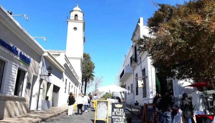 Sos Gardel Parillada Free - Col. Del Sacramento