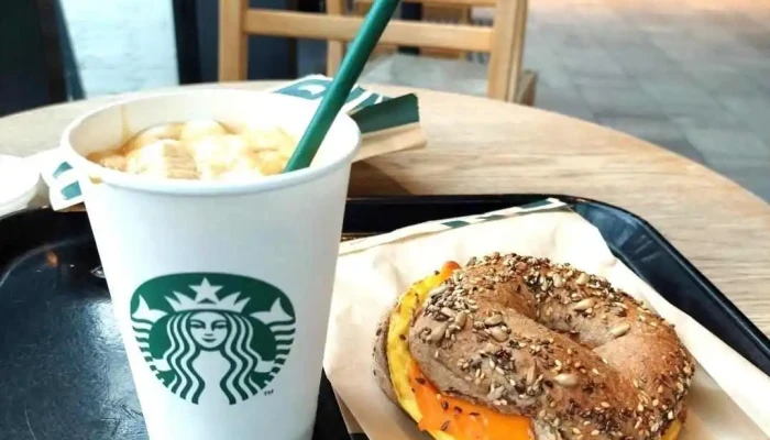 Starbucks -  Comidas Y Bebidas - Montevideo