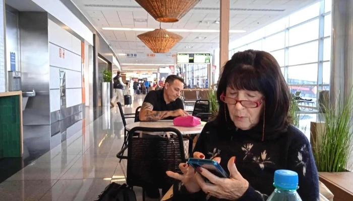 Starbucks -  Zona De Embarque Ambiente - Ciudad de la Costa