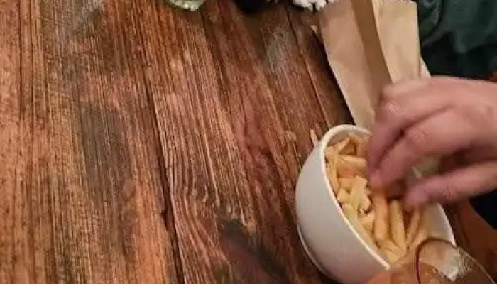 Stolz -  Comida Y Bebida - Libertad