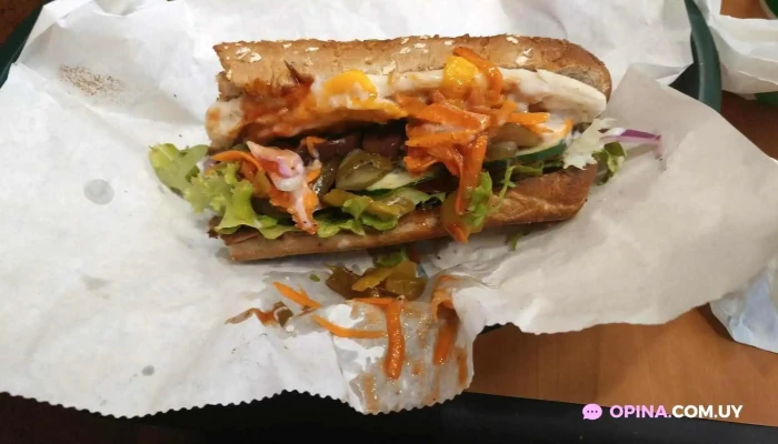 Subway -  Sandwich De Pollo - Maldonado