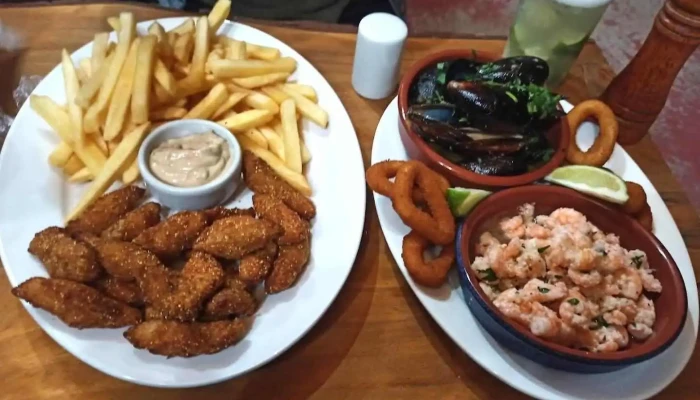 Sudestada Restaurante -  Comida Y Bebida - Barra del Chuy