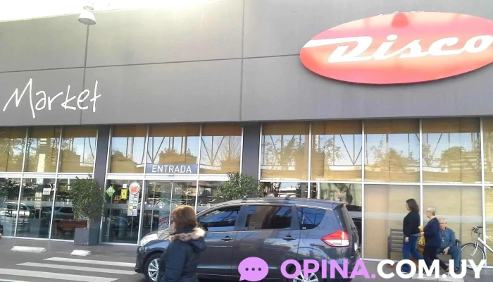 Supermercado Disco Fresh Market -  Estacionamiento - Montevideo