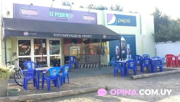Supermercado El Pedro -  Estacionamiento - Nueva Helvecia
