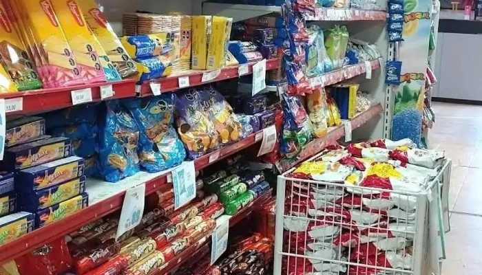 Supermercado Super Varelense -  Interior - José Pedro Varela